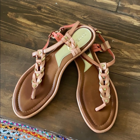 guess sandals size 11